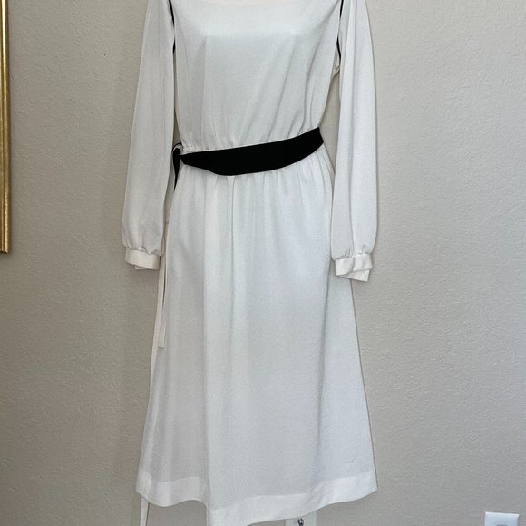 Long Sleeve Cream Dress - Picture 3 of 3
